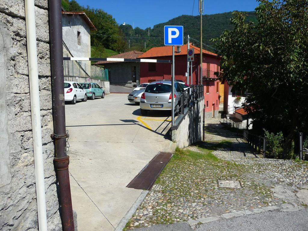 Casa Logo Daire Plesio Oda fotoğraf