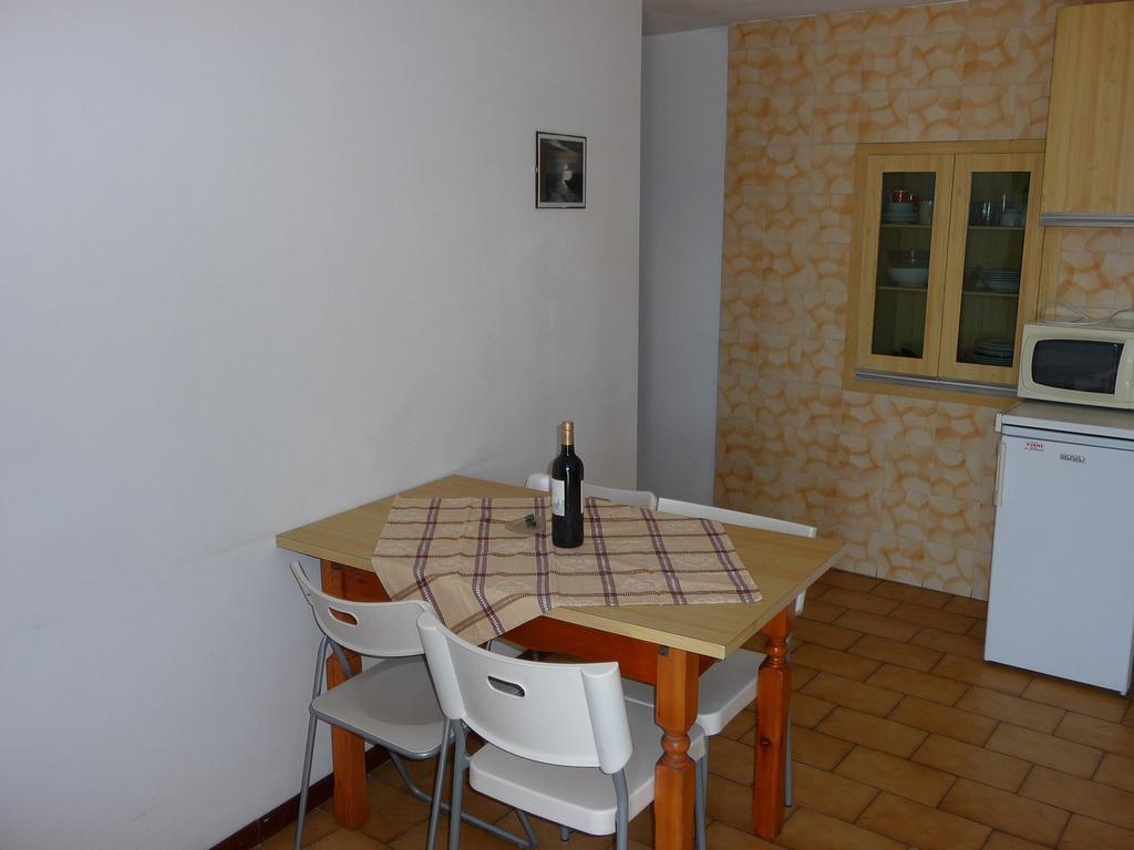 Casa Logo Daire Plesio Oda fotoğraf