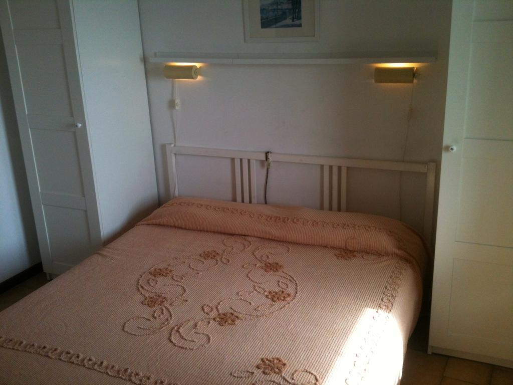 Casa Logo Daire Plesio Oda fotoğraf